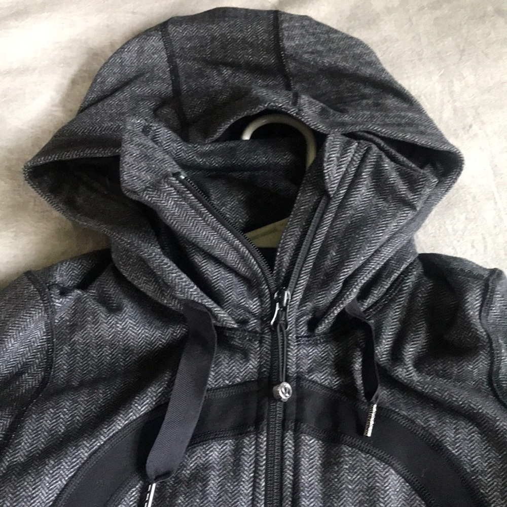 Lululemon In Stride Jacket - Picture 3 of 7